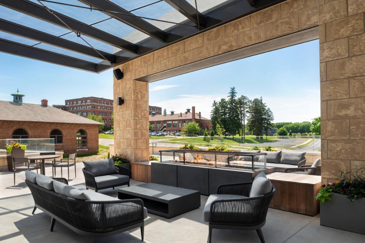 Springhill Suites By Marriott Milwaukee West/Wauwatosa Ngoại thất bức ảnh