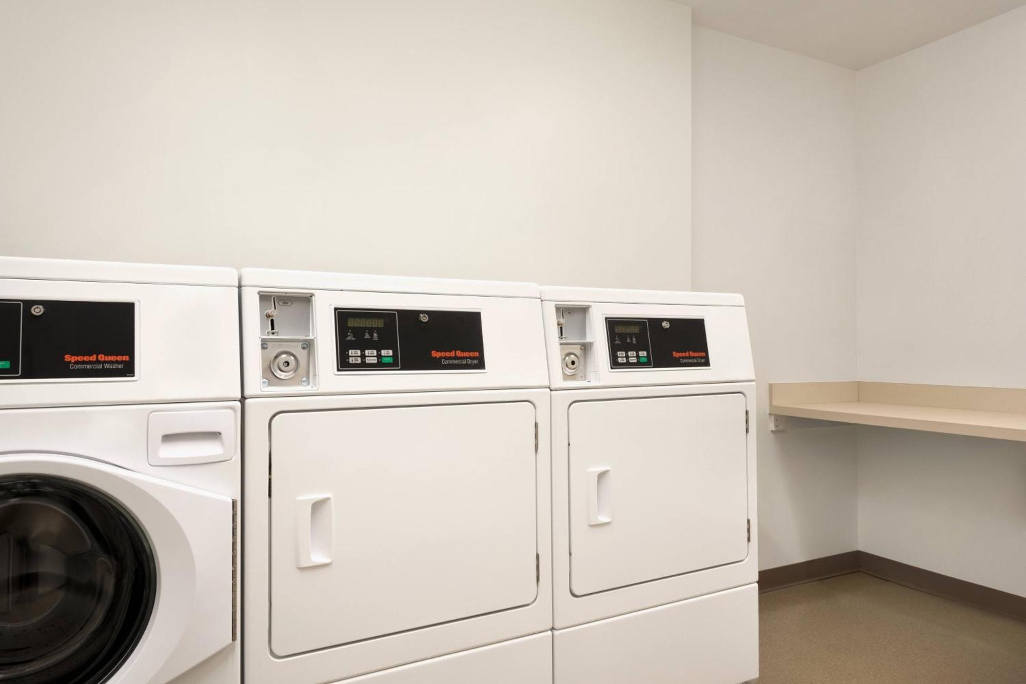 Springhill Suites By Marriott Milwaukee West/Wauwatosa Ngoại thất bức ảnh