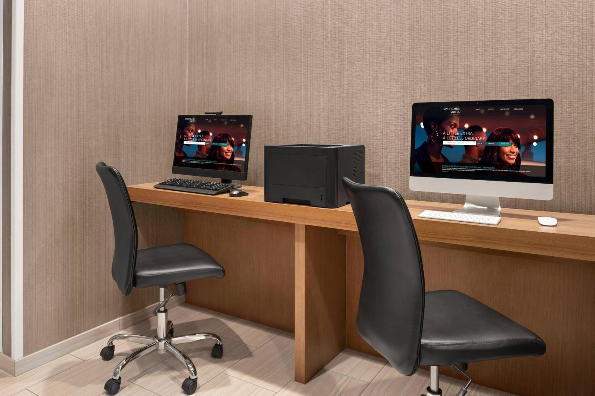 Springhill Suites By Marriott Milwaukee West/Wauwatosa Ngoại thất bức ảnh